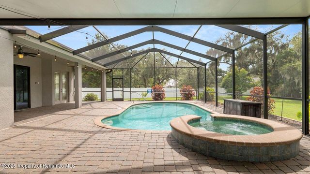 2120 Southern Oaks Lane, Lakeland, FL 33813