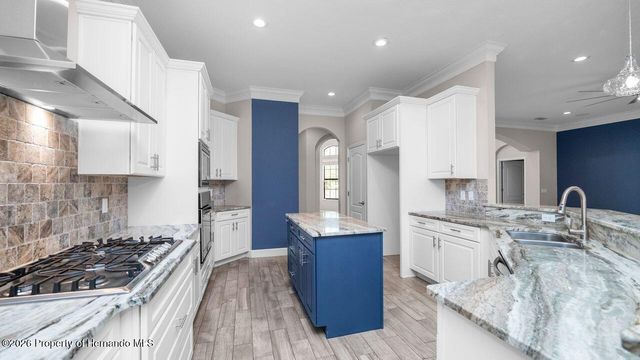 2120 Southern Oaks Lane, Lakeland, FL 33813