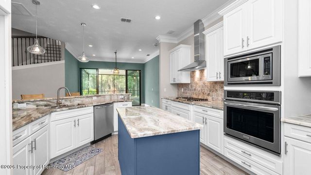 2120 Southern Oaks Lane, Lakeland, FL 33813