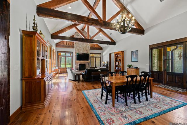 8797 Ritchie Ln, St Francisville, LA 70775