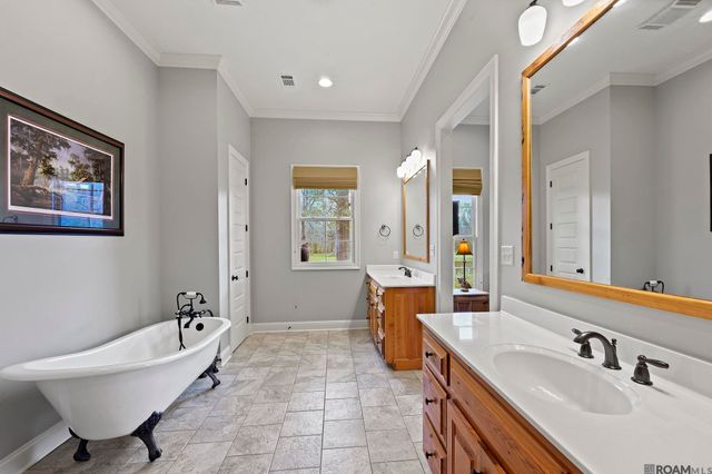 8797 Ritchie Ln, St Francisville, LA 70775