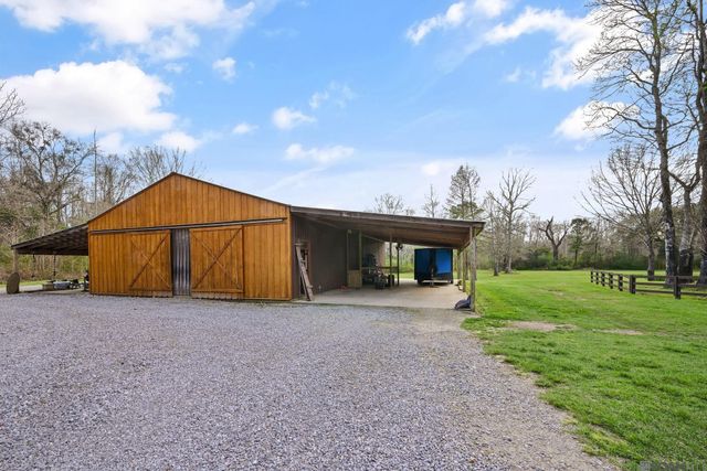 8797 Ritchie Ln, St Francisville, LA 70775