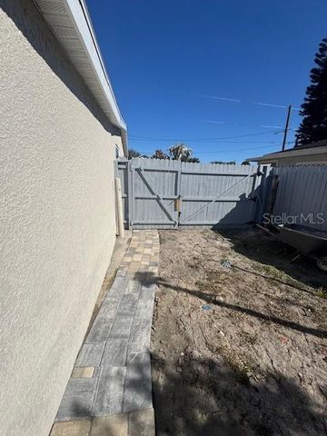 330 S. BUENA VISTA AVENUE, Orlando, FL 32835