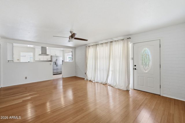 410 W PARKWAY Boulevard, Tempe, AZ 85281