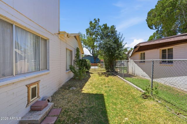 410 W PARKWAY Boulevard, Tempe, AZ 85281