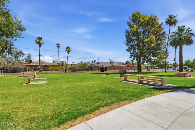 410 W PARKWAY Boulevard, Tempe, AZ 85281