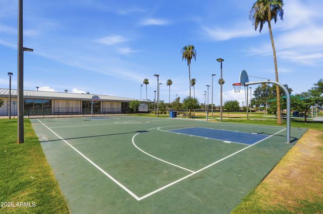 410 W PARKWAY Boulevard, Tempe, AZ 85281