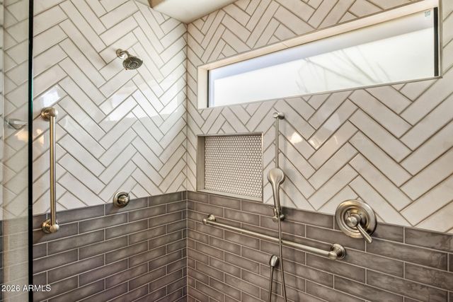 8116 E WHISPERING WIND Drive, Scottsdale, AZ 85255