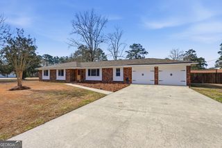 303 Pinewood Drive, Pooler, GA 31322