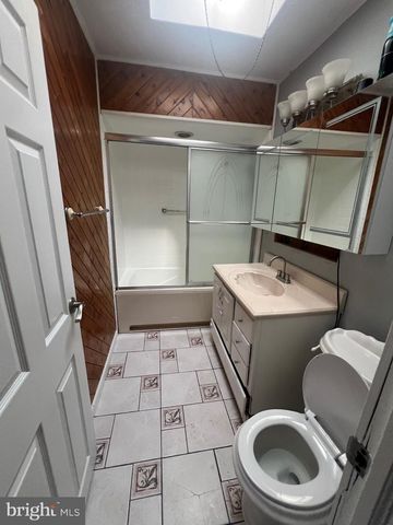 6637 MONTAGUE ST, Philadelphia, PA 19135