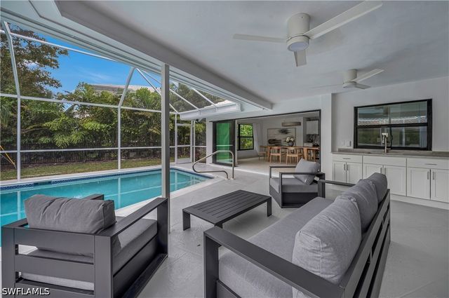 3777 Fountainhead LN, Naples, FL 34103