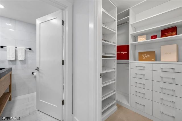 3777 Fountainhead LN, Naples, FL 34103