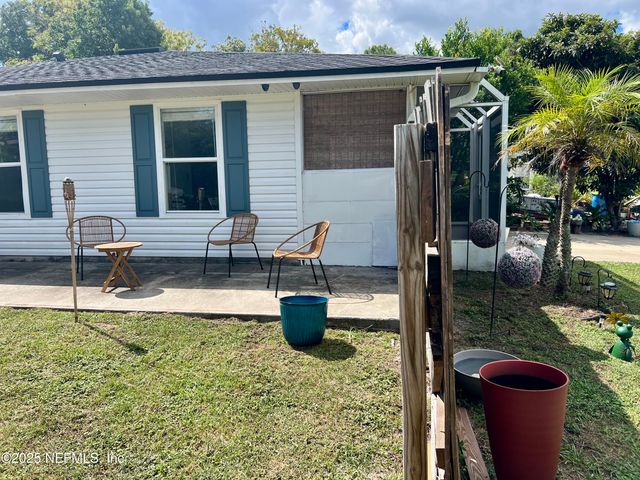1005 CABO BLANCO Avenue E, Jacksonville, FL 32233