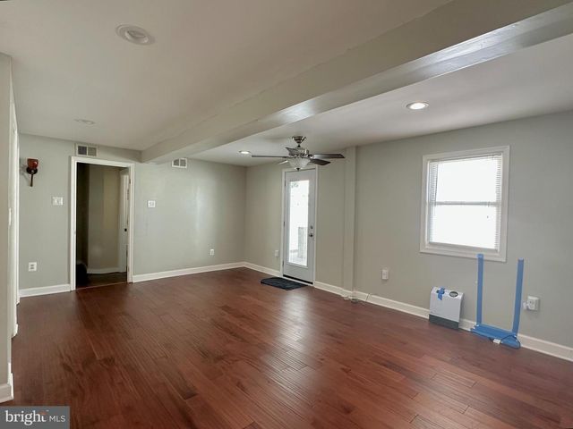 5440 8TH RD S, Arlington, VA 22204
