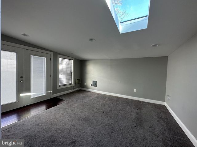 5440 8TH RD S, Arlington, VA 22204