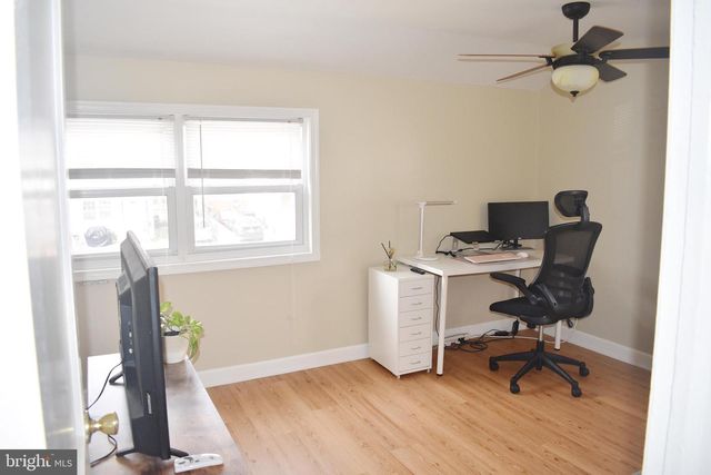 5440 8TH RD S, Arlington, VA 22204