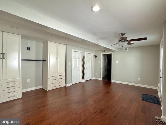 5440 8TH RD S, Arlington, VA 22204