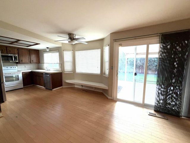 1425 Forest Dr, Turlock, CA 95380