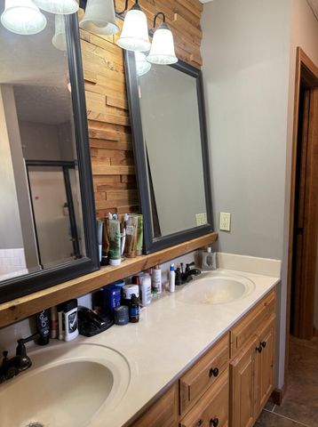 3504 N Ledgestone Drive, Ozark, MO 65721