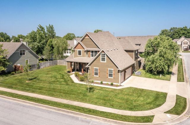 3504 N Ledgestone Drive, Ozark, MO 65721