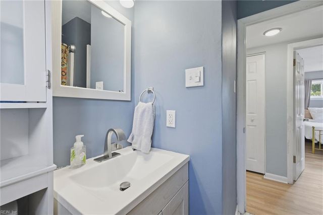 617 Kellam RD, Virginia Beach, VA 23462