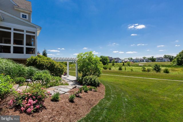 506 E DELP RD, Lancaster, PA 17601