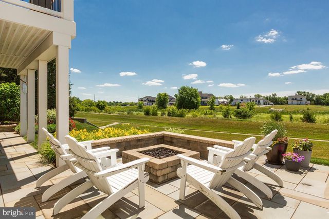 506 E DELP RD, Lancaster, PA 17601