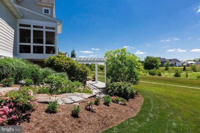 506 E DELP RD, Lancaster, PA 17601