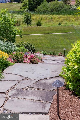 506 E DELP RD, Lancaster, PA 17601