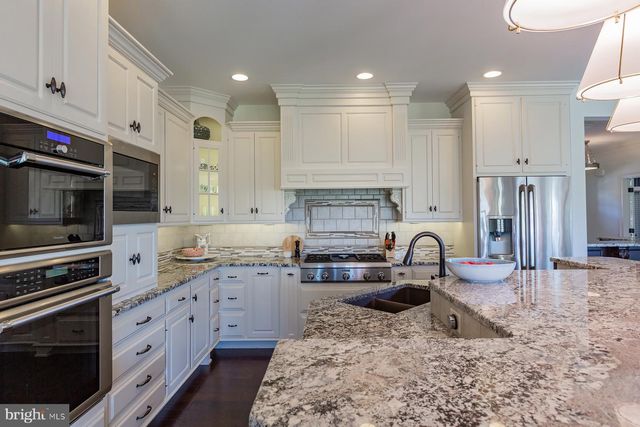 506 E DELP RD, Lancaster, PA 17601