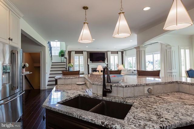 506 E DELP RD, Lancaster, PA 17601