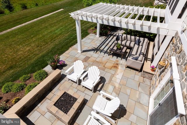 506 E DELP RD, Lancaster, PA 17601
