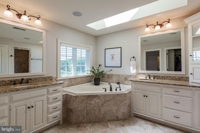 506 E DELP RD, Lancaster, PA 17601