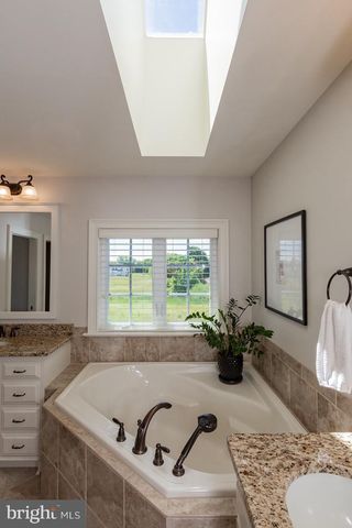 506 E DELP RD, Lancaster, PA 17601