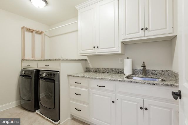 506 E DELP RD, Lancaster, PA 17601