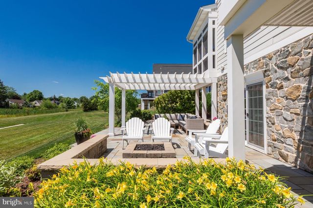 506 E DELP RD, Lancaster, PA 17601