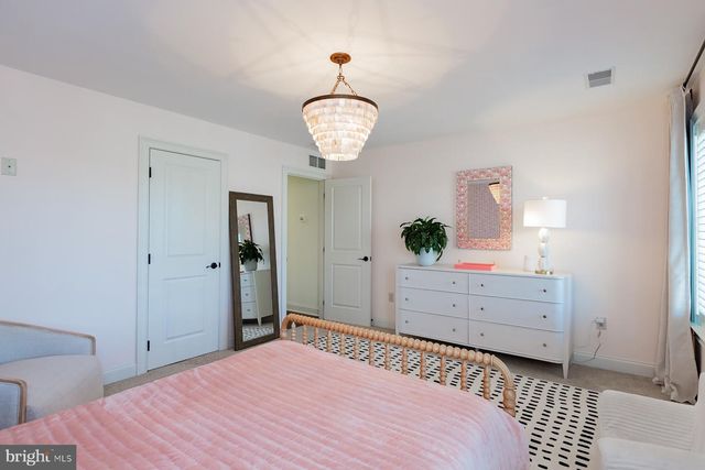 506 E DELP RD, Lancaster, PA 17601