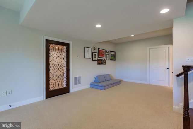 506 E DELP RD, Lancaster, PA 17601