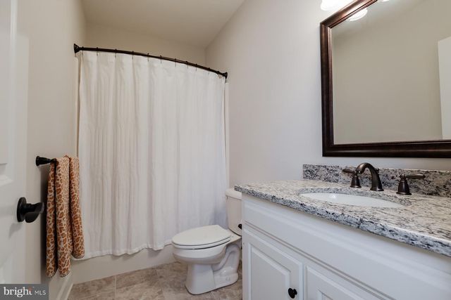 506 E DELP RD, Lancaster, PA 17601