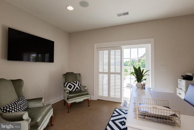 506 E DELP RD, Lancaster, PA 17601