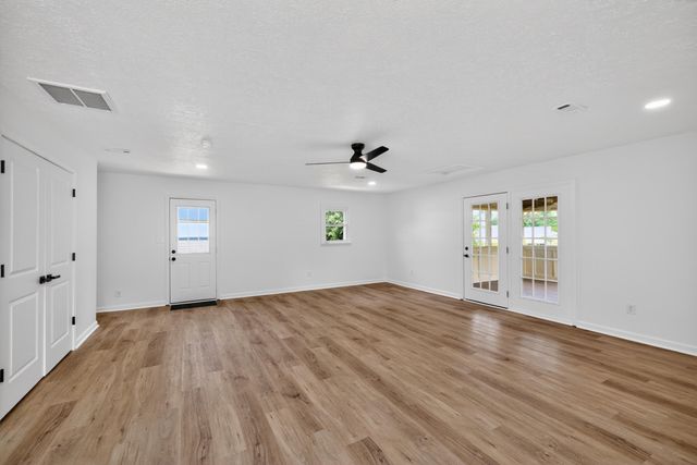 1296 Dorchester Drive, Georgetown, KY 40324