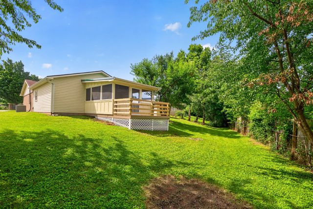 1296 Dorchester Drive, Georgetown, KY 40324