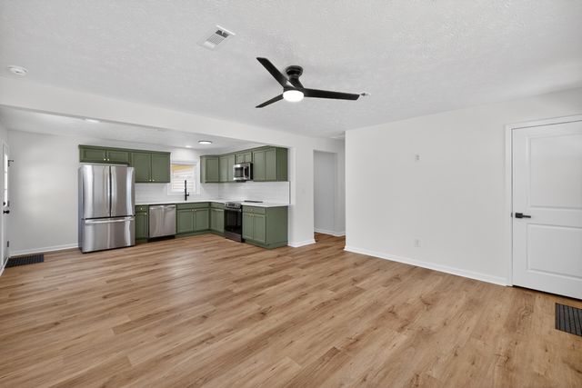 1296 Dorchester Drive, Georgetown, KY 40324
