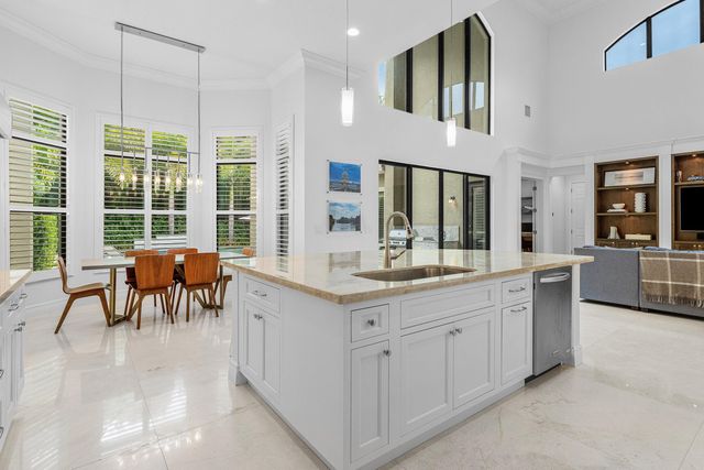 8748 Lewis River Road, Delray Beach, FL 33446