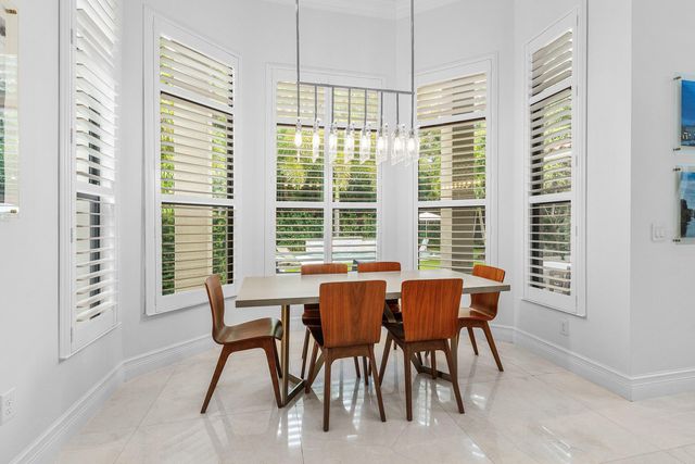 8748 Lewis River Road, Delray Beach, FL 33446
