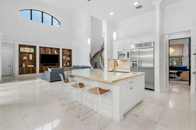 8748 Lewis River Road, Delray Beach, FL 33446