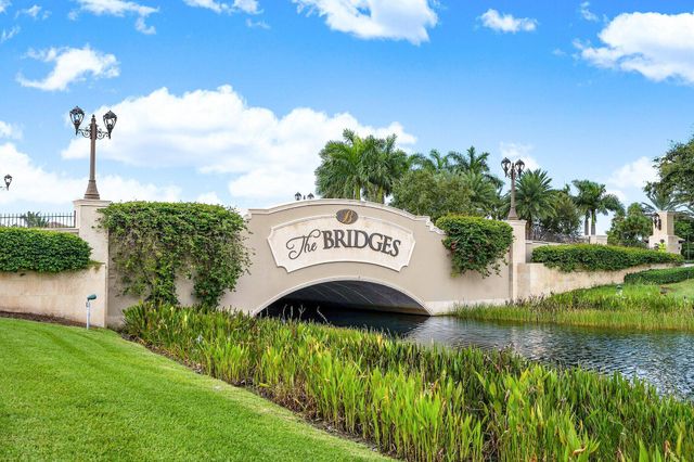 8748 Lewis River Road, Delray Beach, FL 33446