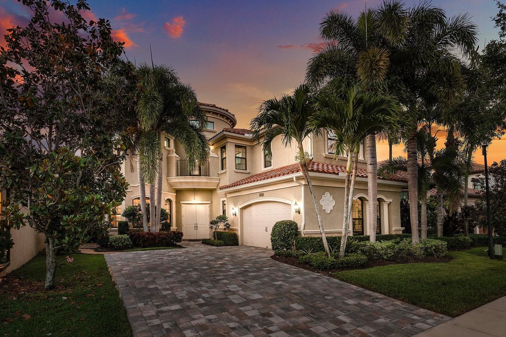 8748 Lewis River Road, Delray Beach, FL 33446