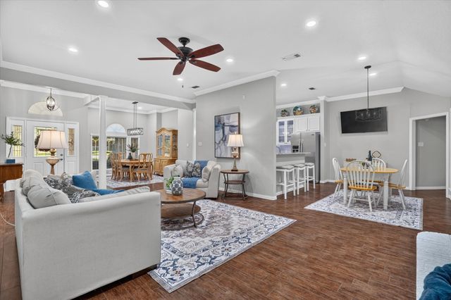 9216 Hanging Moss Drive, Granbury, TX 76049