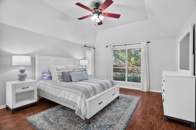 9216 Hanging Moss Drive, Granbury, TX 76049